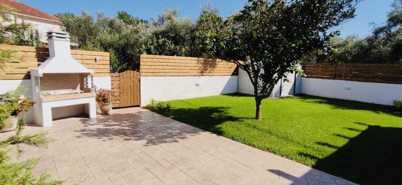 אמודי Villa Yakinthi מראה חיצוני תמונה