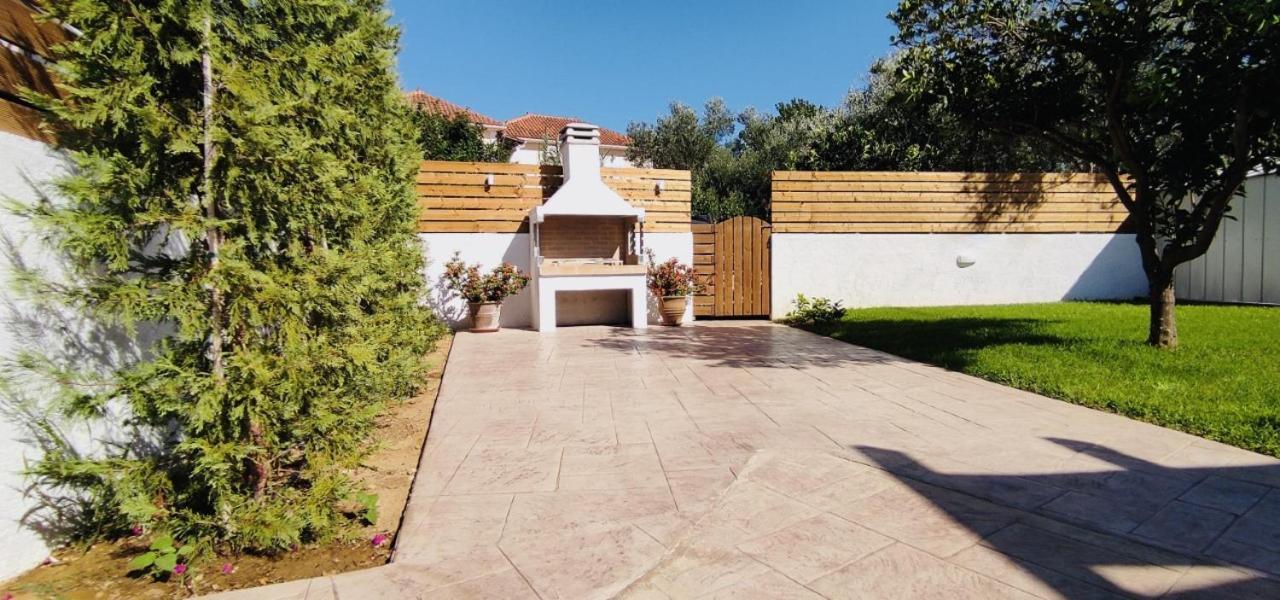 אמודי Villa Yakinthi מראה חיצוני תמונה