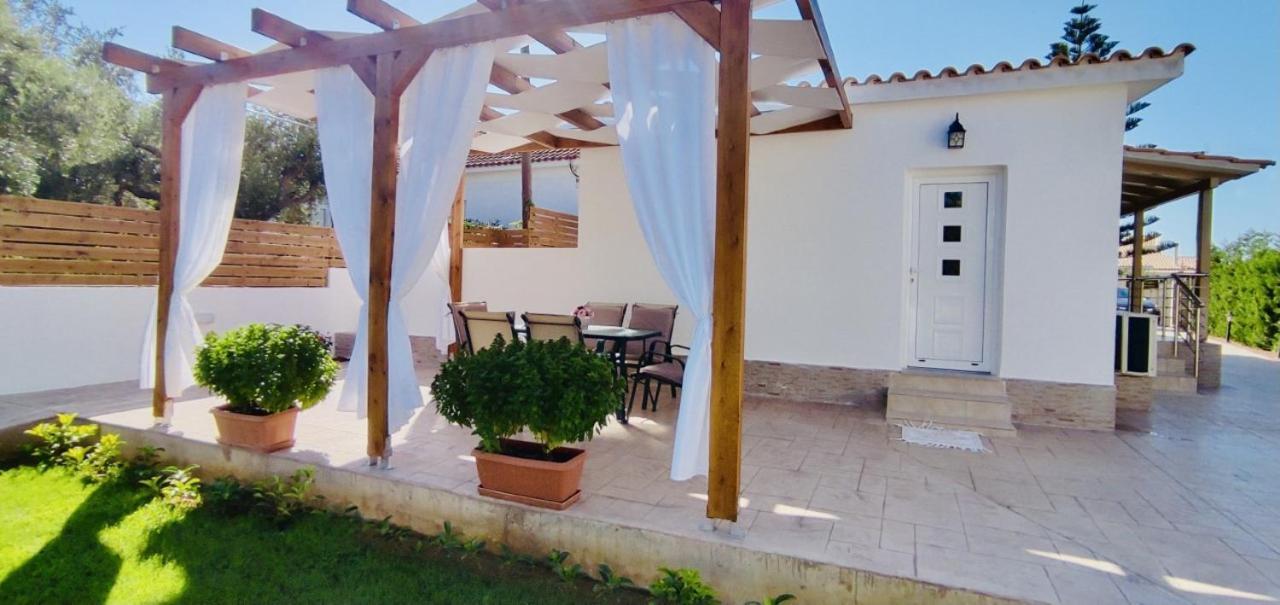 אמודי Villa Yakinthi מראה חיצוני תמונה
