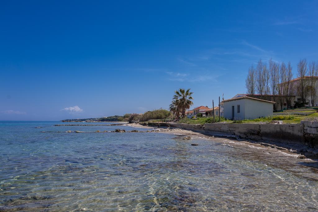 אמודי Villa Yakinthi מראה חיצוני תמונה